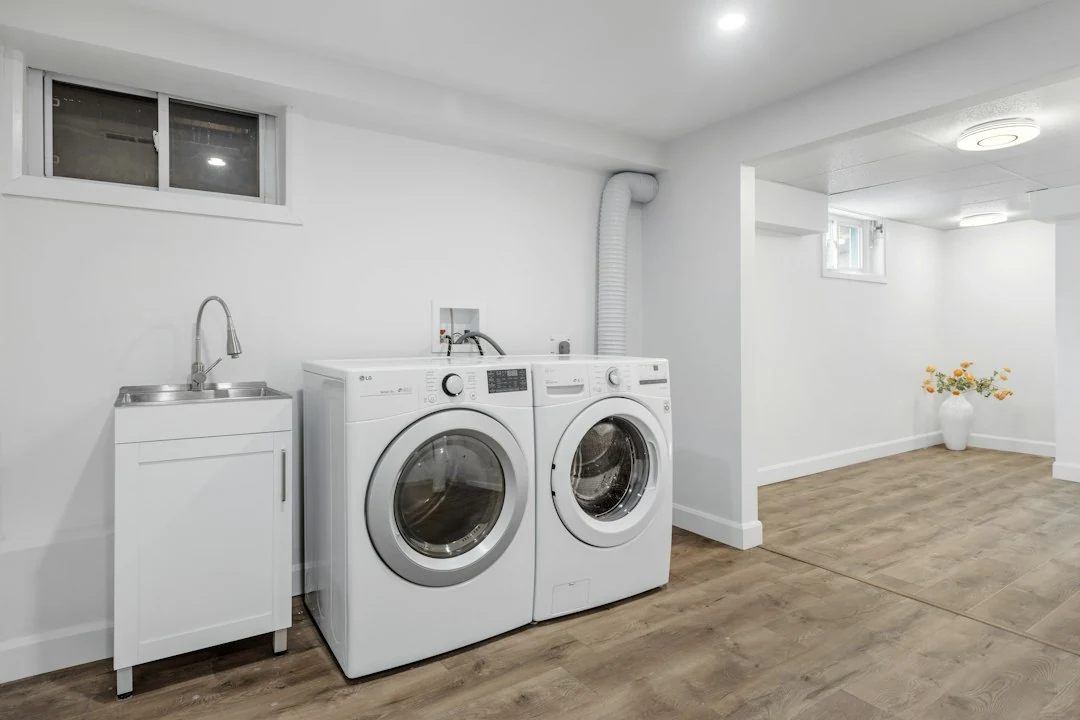 Débordement lave-linge siphon mural avec évacuation qui refoule pendant l essorage