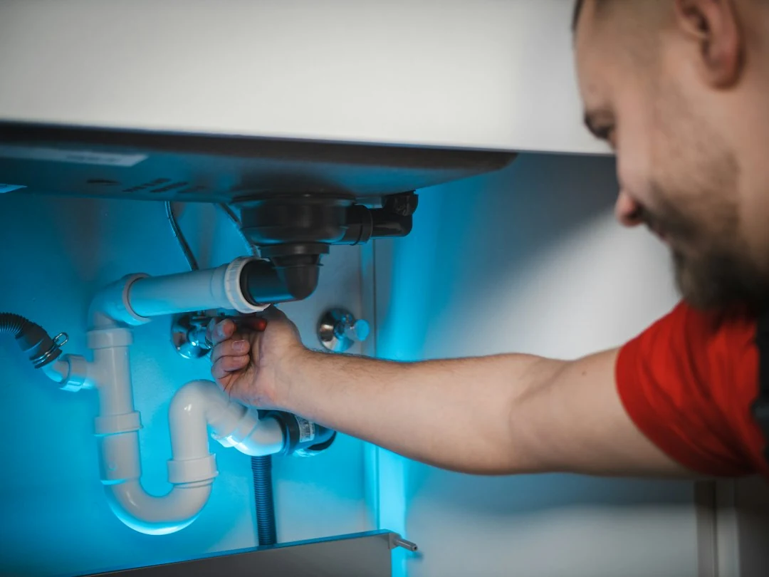 Test fumigène odeur égout canalisation avec diagnostic sur réseau d assainissement